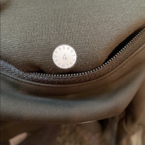 Lululemon zip the line leggings 4 - Picture 7 of 8